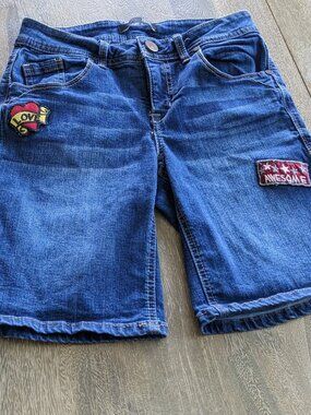 1822 Denim, Dark Wash Distressed 16" Blue Jean Shorts Decorative Patches Size 4